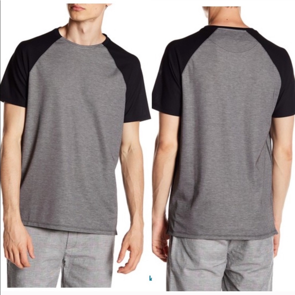Vince Camuto Crew Neck Raglan T-shirt